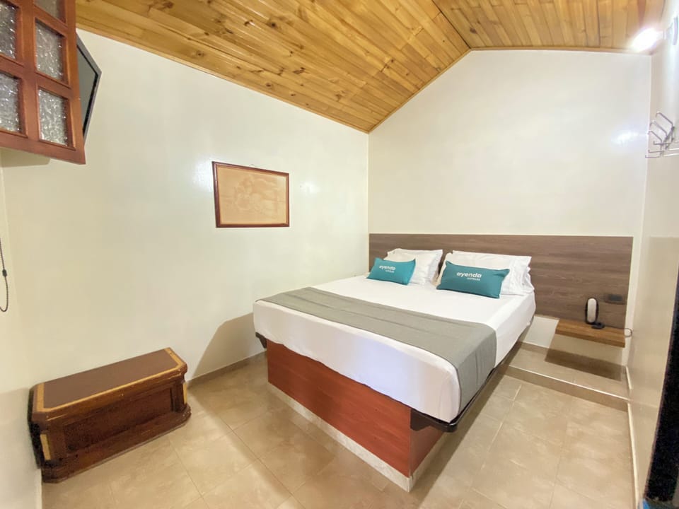 Superior Double Room | Desk, WiFi (free)