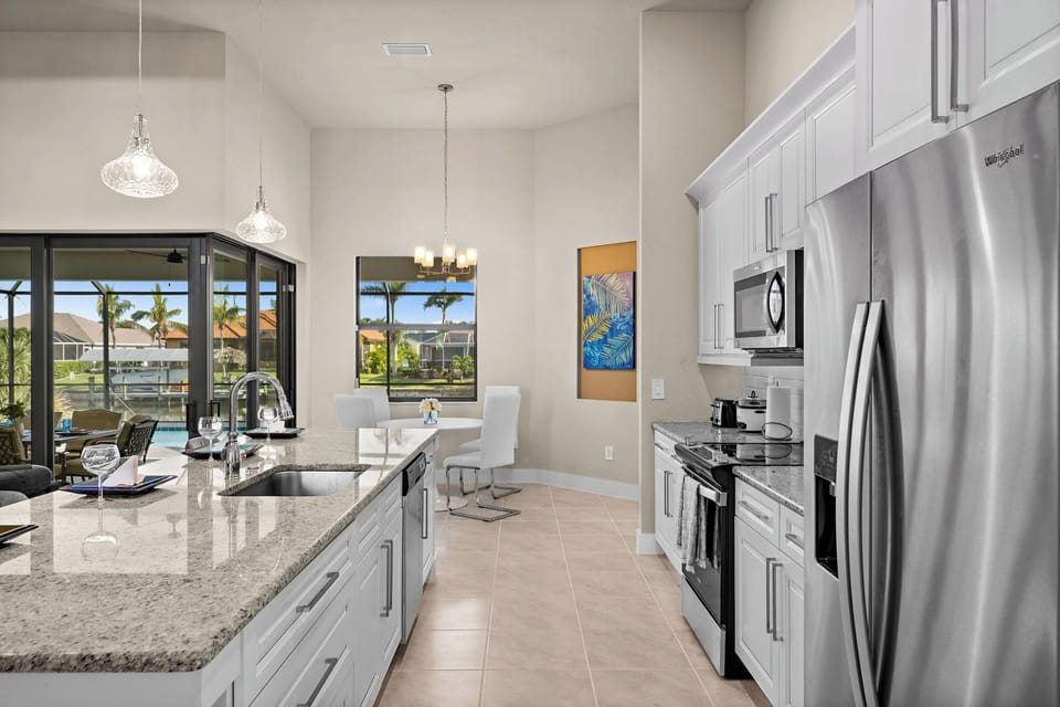 Kitchen and dining area 