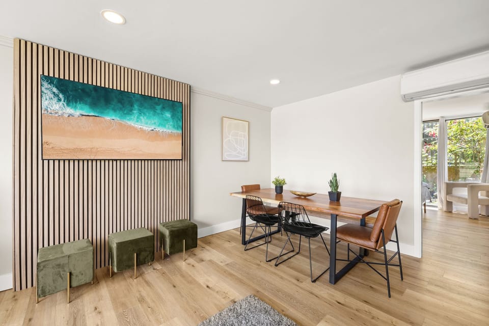 Downstairs, Large living room, dining table and walk
Out to golf course. 