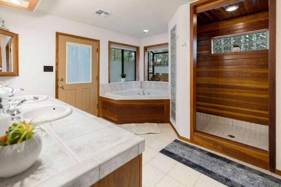 Master Bath