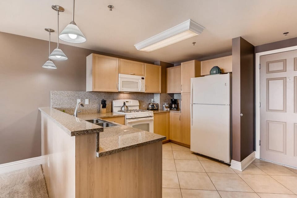 Granite kitchen