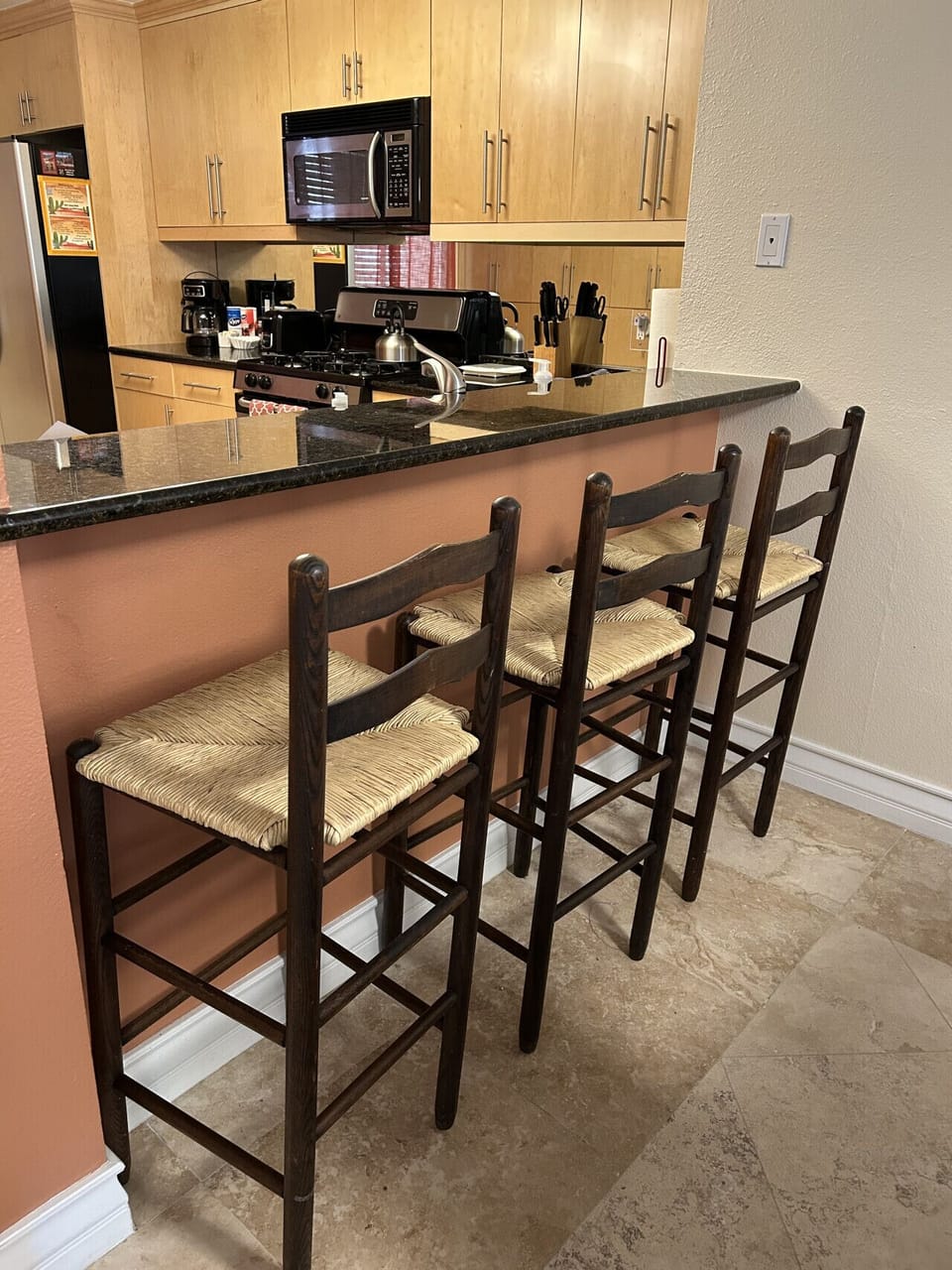 Eating bar for three.