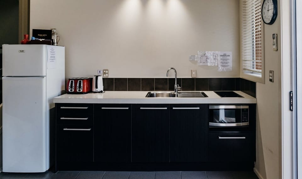 Family Apartment | Private kitchen | Fridge, microwave, coffee/tea maker