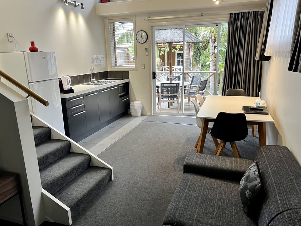 Family Apartment | Free WiFi, bed sheets