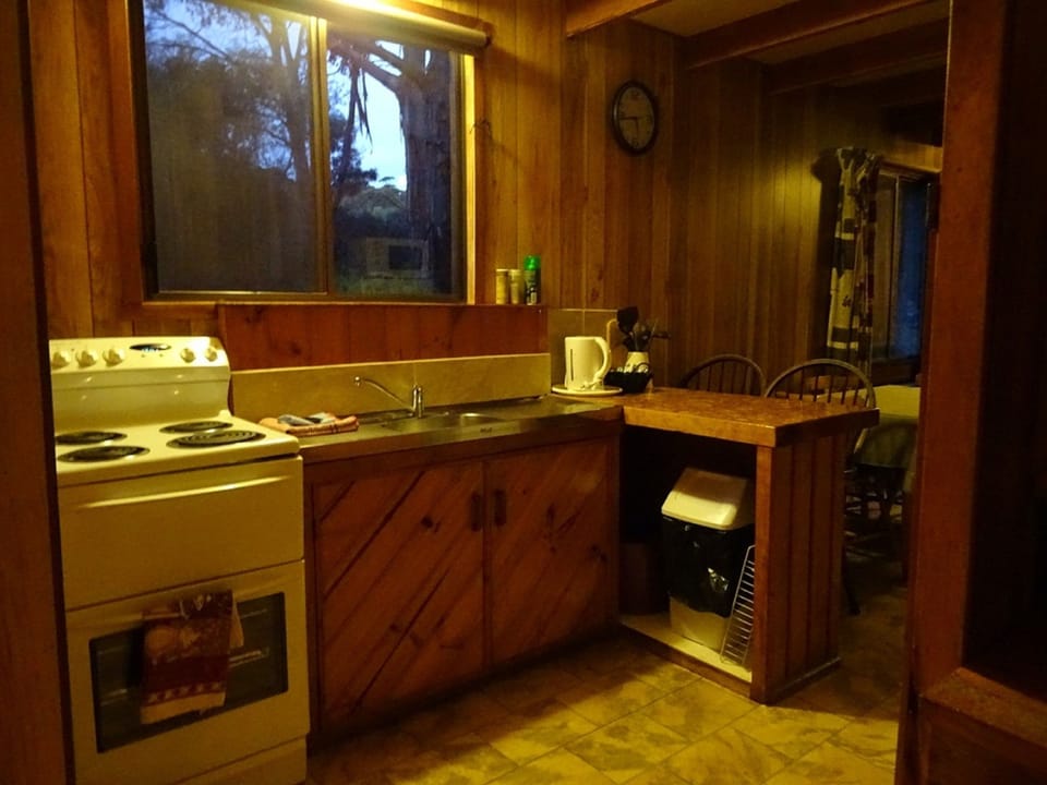 Family Cabin, 3 Bedrooms, Non Smoking, Kitchen (2 storey, 3 bedroom cabin) | Private kitchen | Fridge, microwave, oven, stovetop