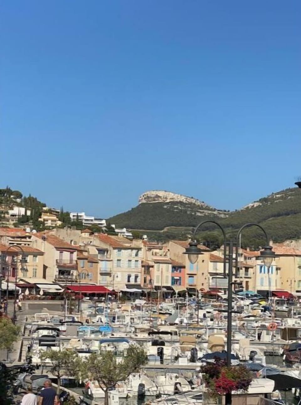 Great hiking @ la couronne de Charlemagne 
le port de peche de Cassis - relaxed