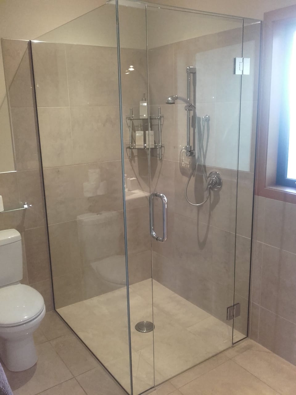 Luxury Suite, 1 Bedroom, Non Smoking, Balcony (Harris (Luxury) Suite) | Bathroom | Shower, free toiletries, hair dryer, bathrobes