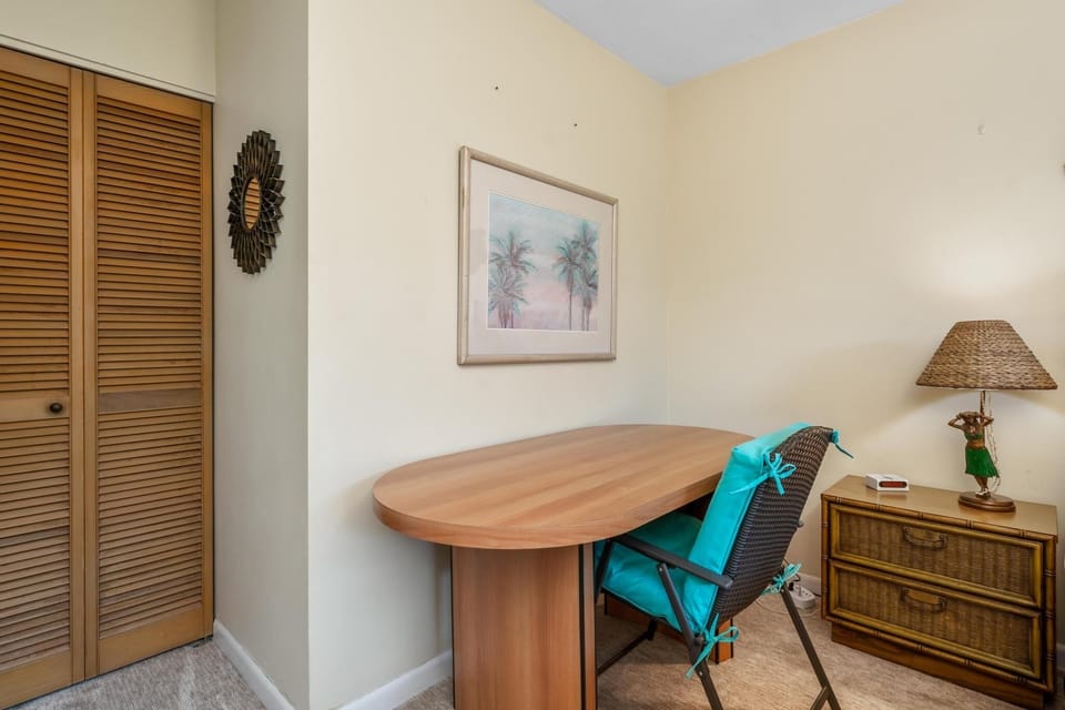 Condo, 2 Bedrooms | Business center