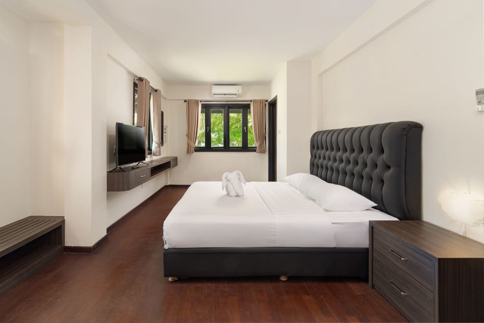 Villa, 4 Bedrooms, Sea View | In-room safe, desk, laptop workspace, iron/ironing board