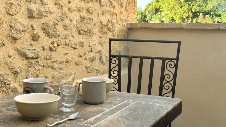 Table patio