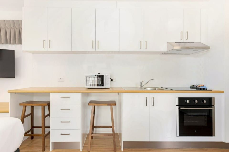 Superior Studio - Sleeps 2 | Private kitchen