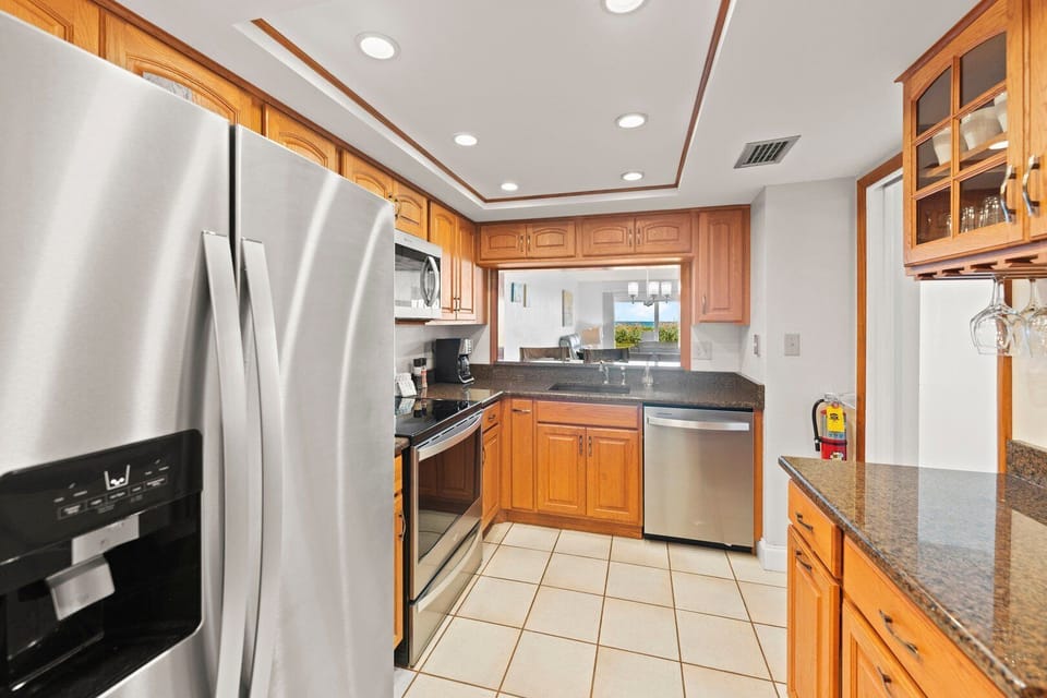 Fully equipped kitchen for all your basic cooking needs