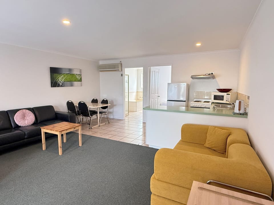 Standard Family Apartment | Room amenity