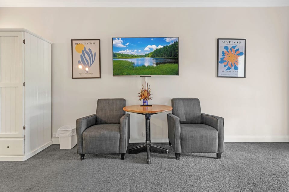 Superior Room | Individually decorated, individually furnished, blackout drapes