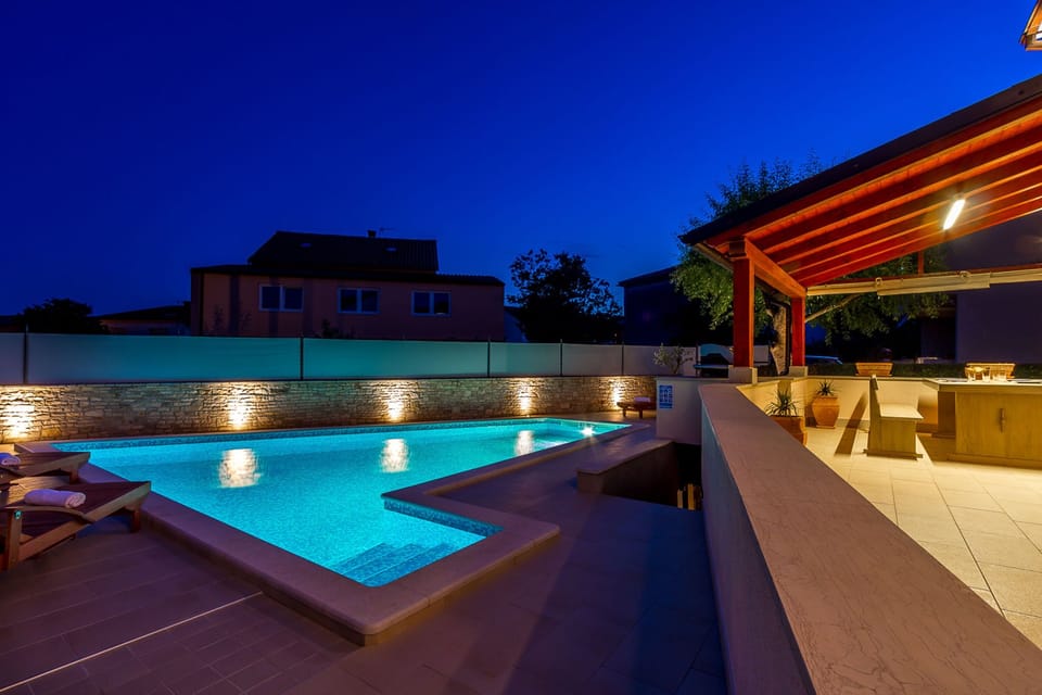Holiday Home Swimming Pool