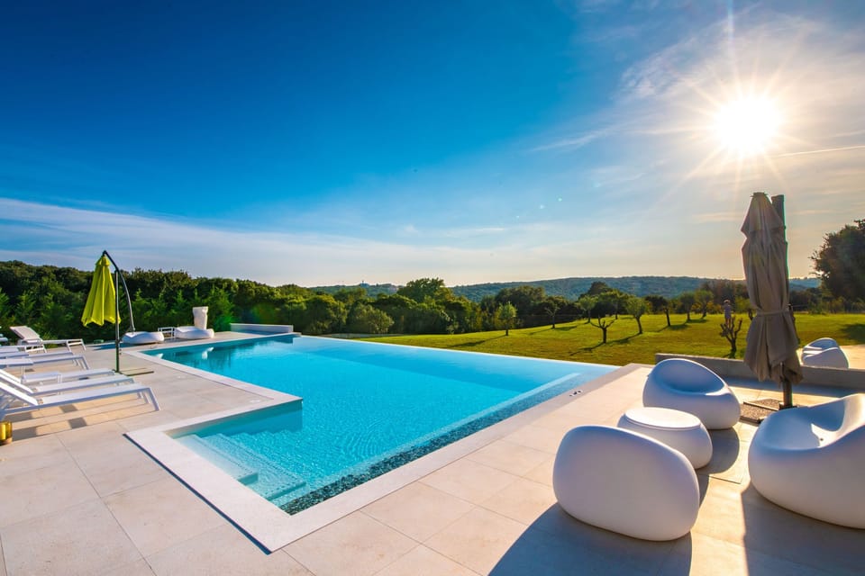 Holiday Home Swimming Pool