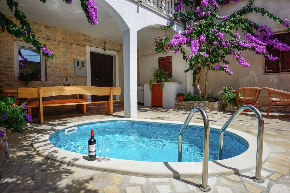 Holiday Home Swimming Pool
