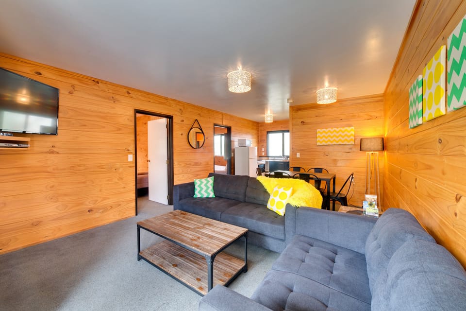 Wellington TOP 10 Holiday Park Campground/ 
RV Resort in Lower Hutt