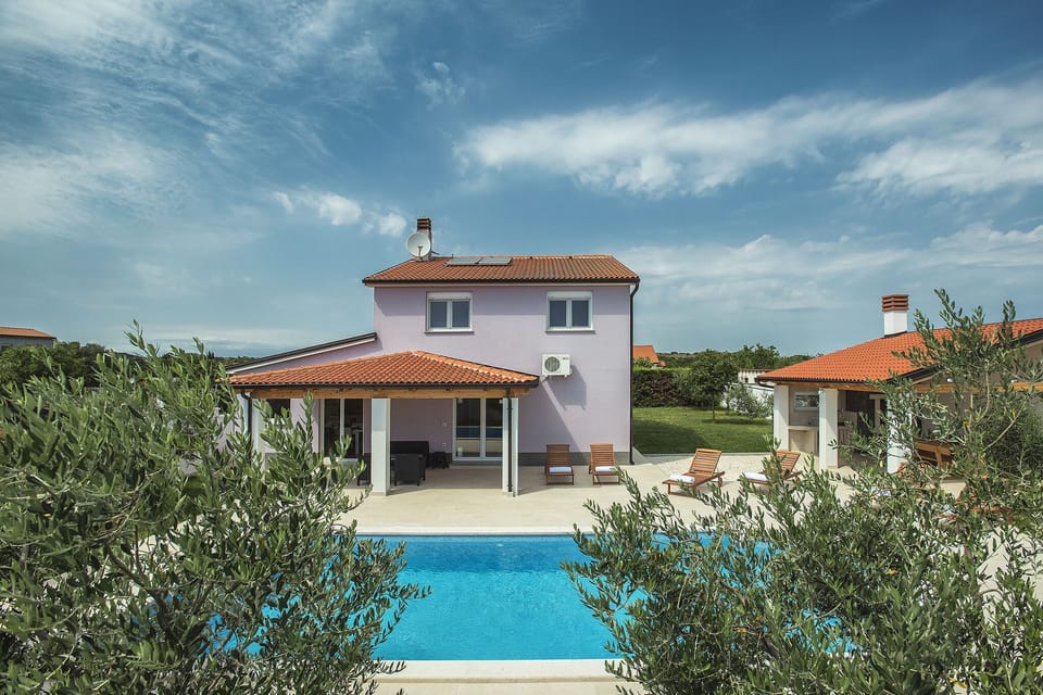 Holiday Home Exterior [summer]