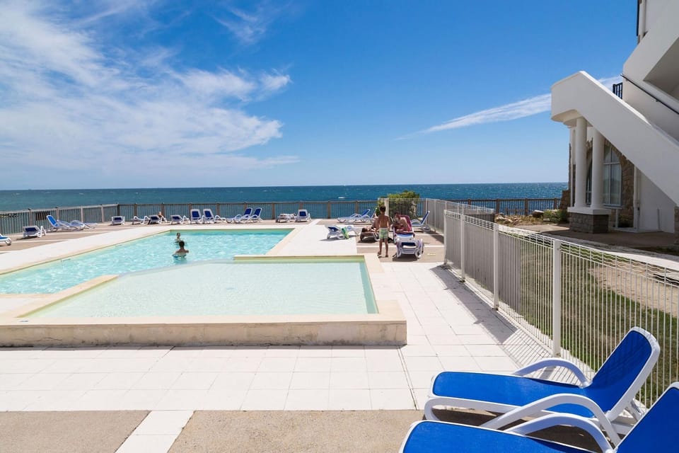 Holiday Home Swimming Pool