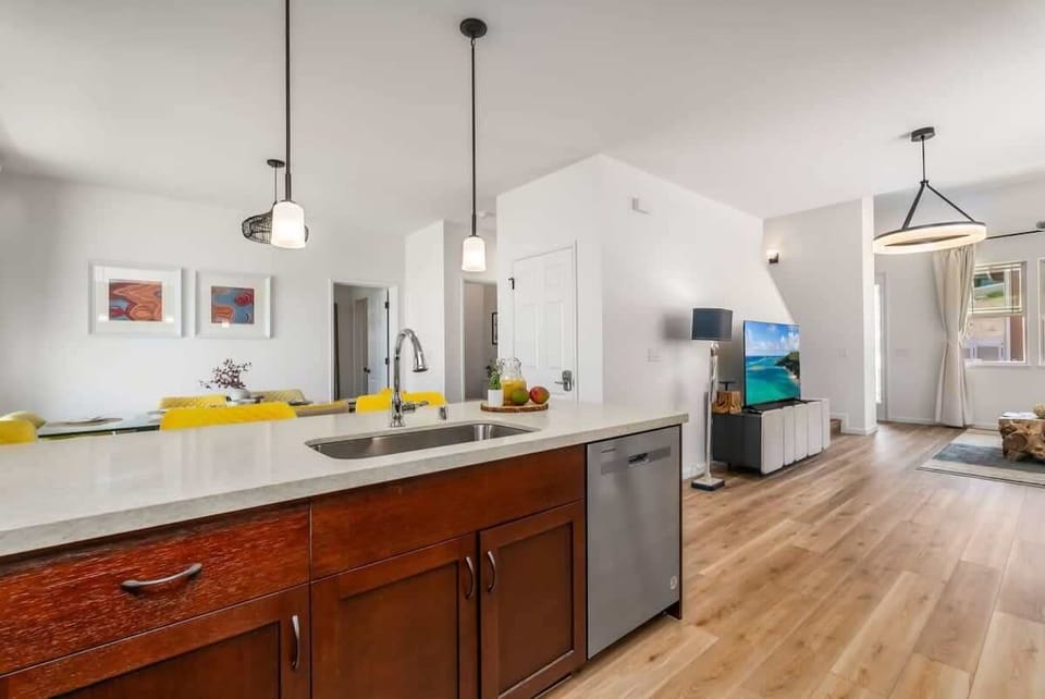 Spacious counter with plenty of prep space