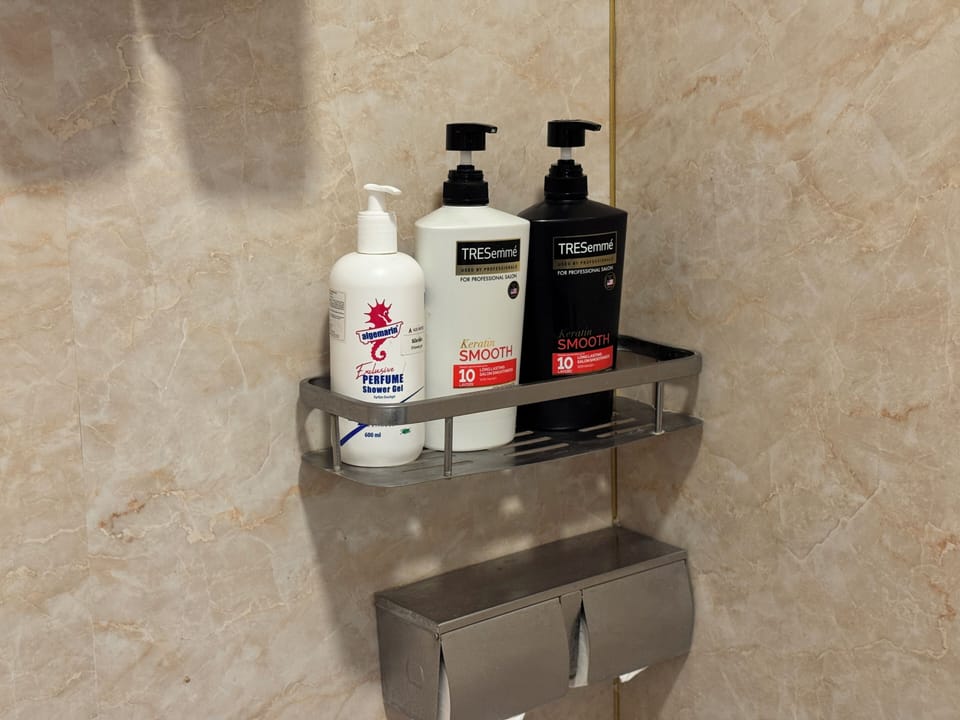 Standard Double Room | Bathroom | Shower, free toiletries, hair dryer, bathrobes