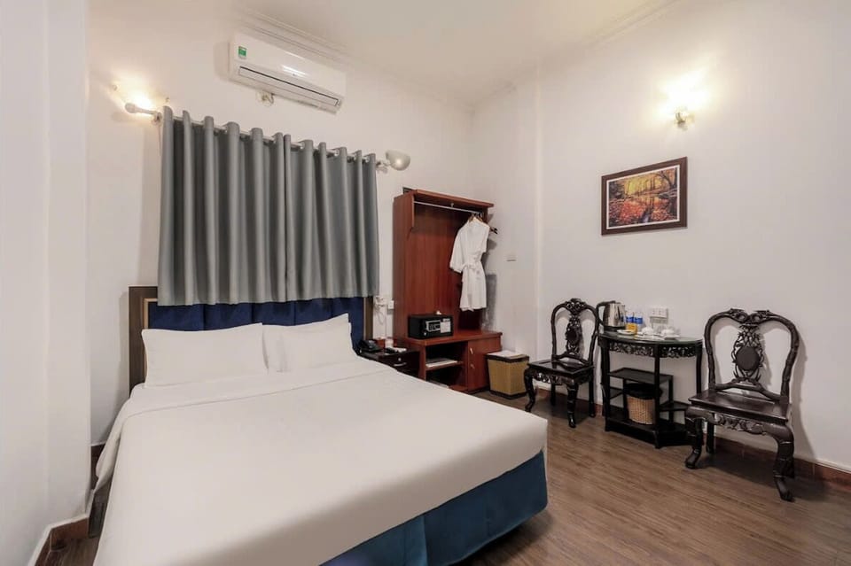 Superior Double | Minibar, in-room safe, blackout drapes, iron/ironing board