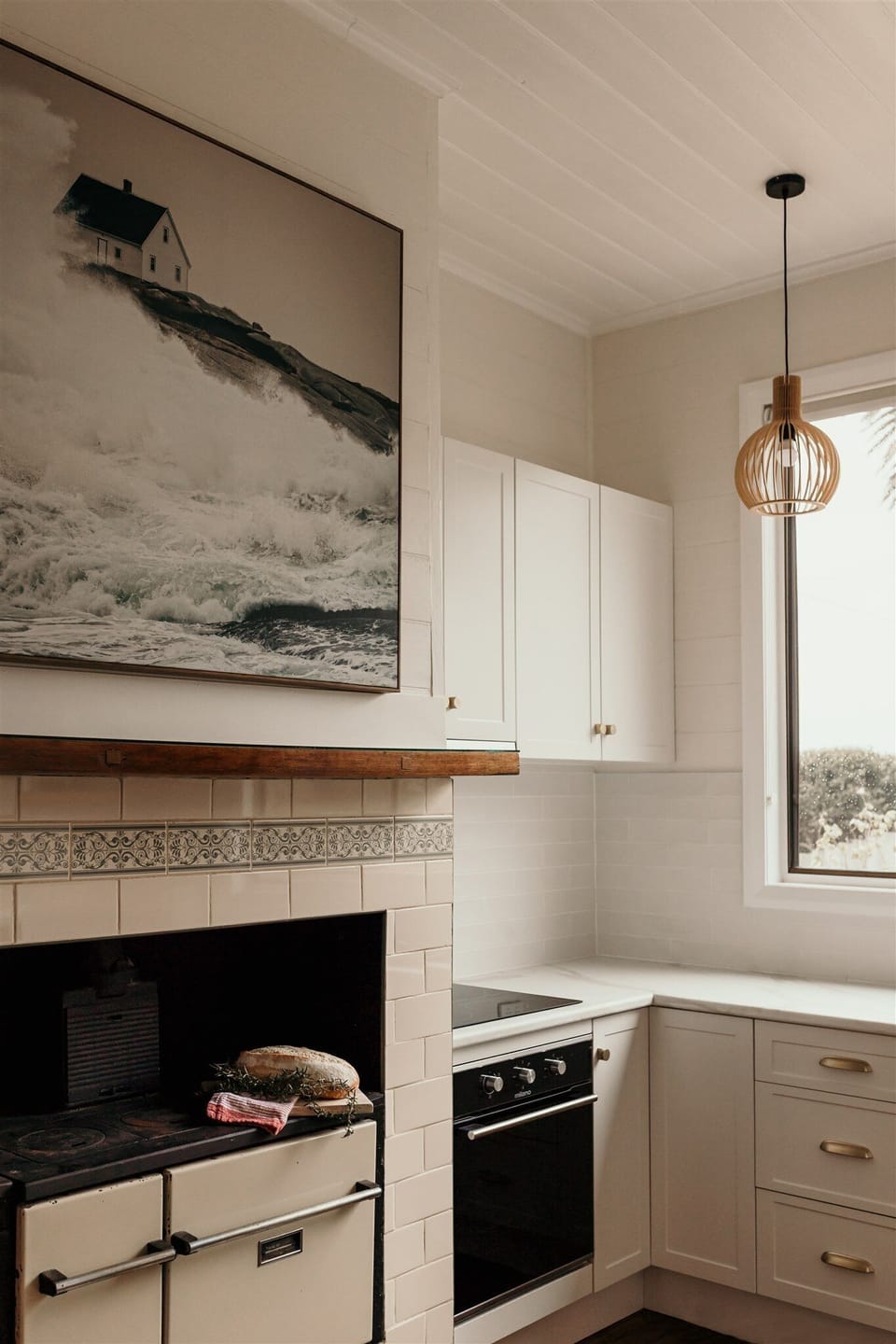 Abbey’s Spa Cottage | Private kitchen | Electric kettle