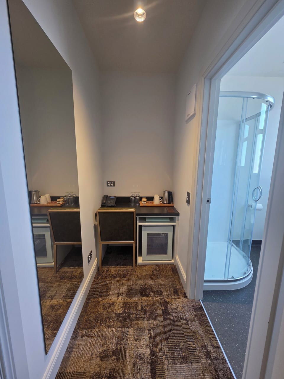 Economy Double Room | In-room safe, desk, iron/ironing board, free WiFi
