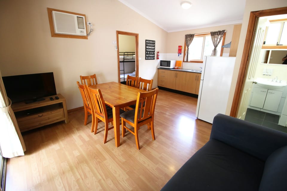 Villa, 3 Bedrooms | 1 bedroom, desk, bed sheets