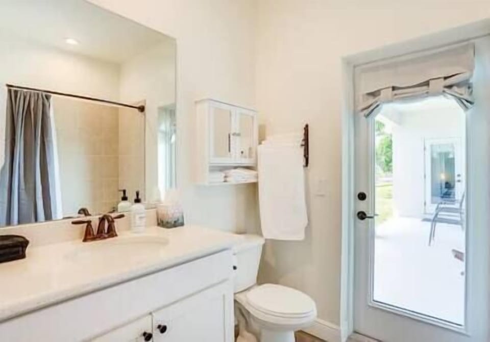 Bathroom 2