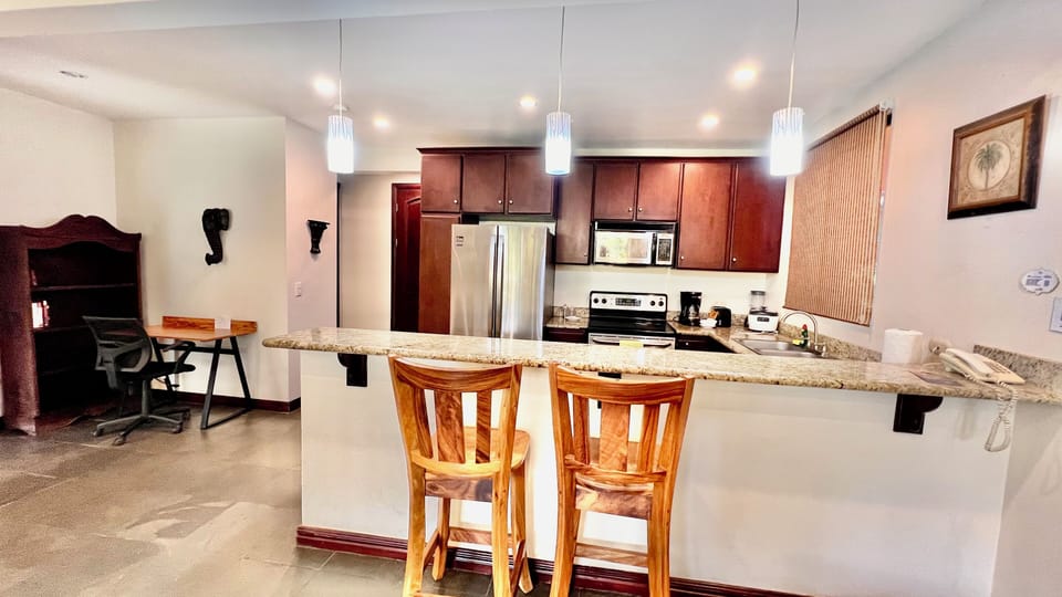 Fully equipped kitchen