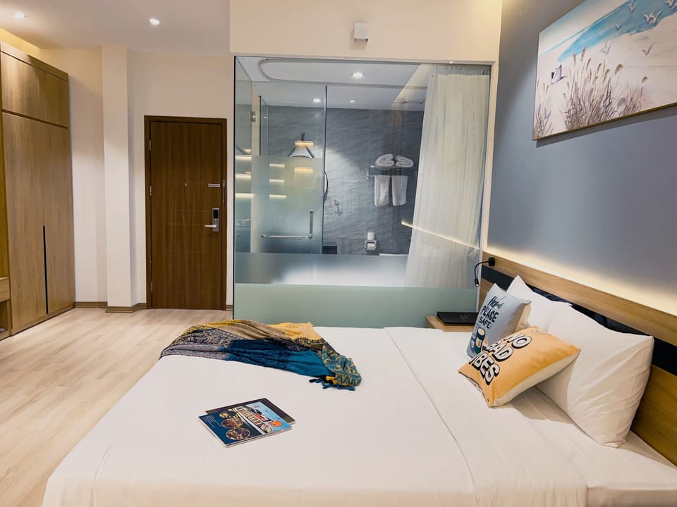 Superior Studio | Minibar, desk, laptop workspace, free WiFi