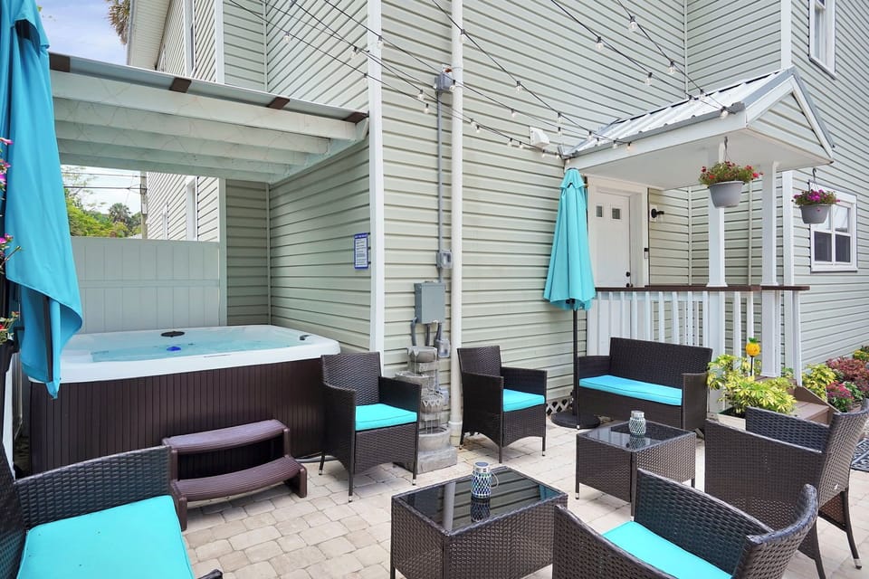 11 outside chairs available 