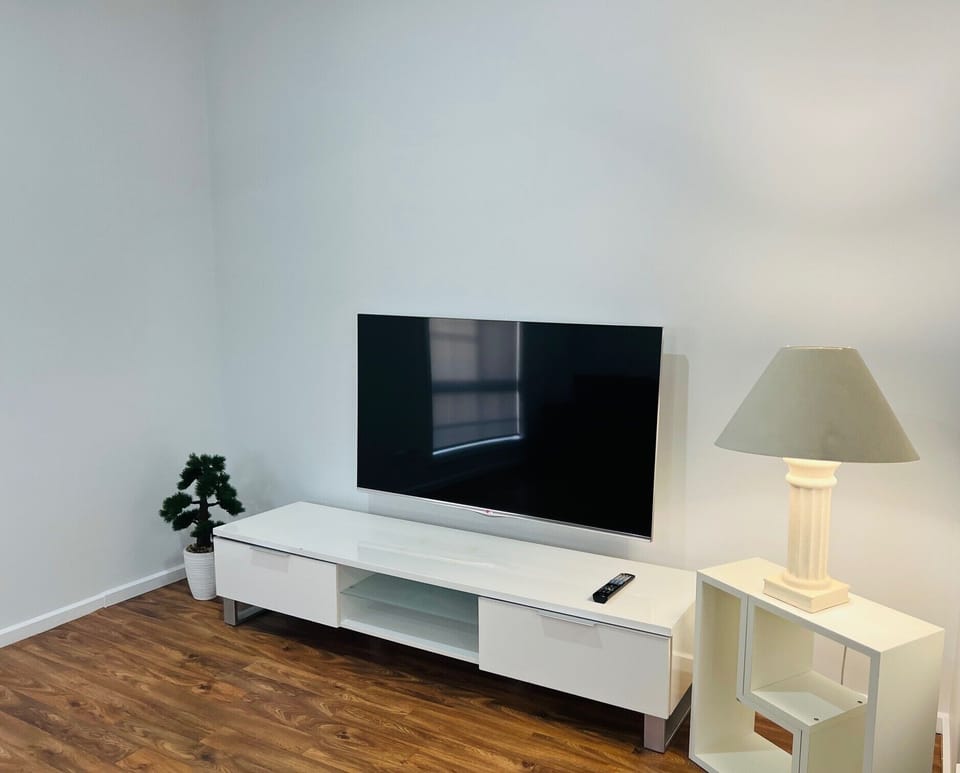 50-inch Smart TV with digital channels, TV