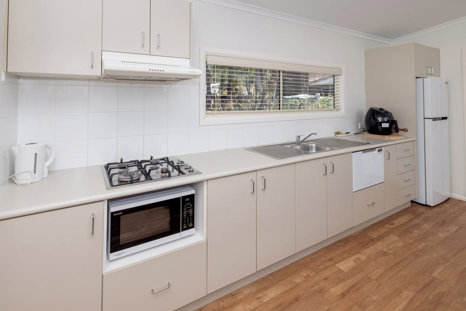 Standard Villa, 2 Bedrooms, Kitchen (Main Beach Villa 4.5*) | Private kitchen | Stovetop, cookware/dishes/utensils