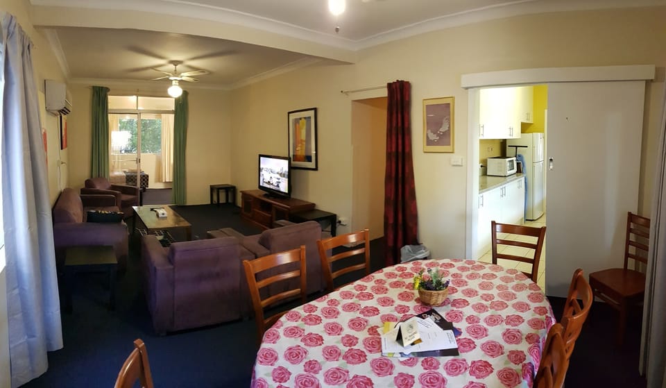 Apartment, 3 Bedrooms | In-room safe, iron/ironing board, cribs (surcharge), bed sheets
