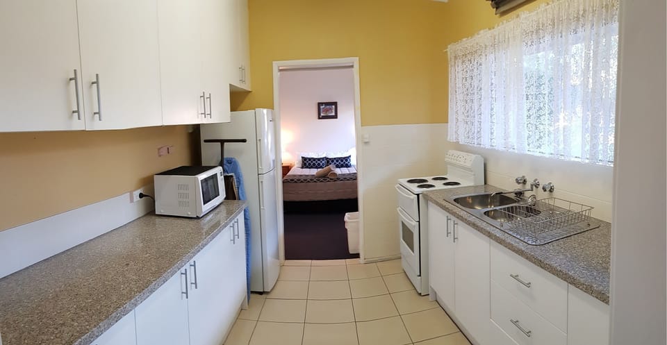 Apartment, 3 Bedrooms | In-room safe, iron/ironing board, cribs (surcharge), bed sheets