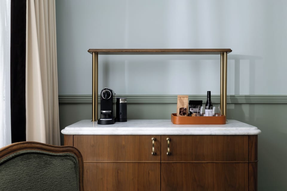 Minibar (some free items), in-room safe, blackout drapes
