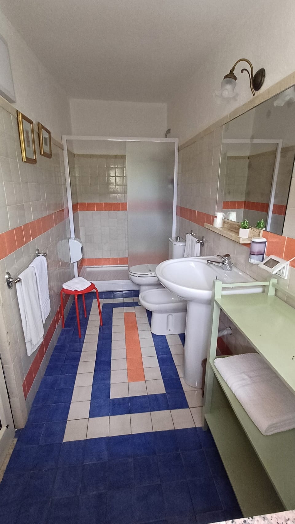 Superior Room | Bathroom | Hair dryer, bidet