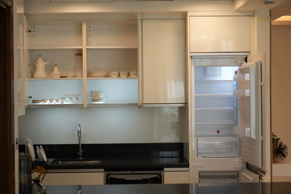 Design Apartment | Private kitchen | Fridge, microwave, oven, stovetop