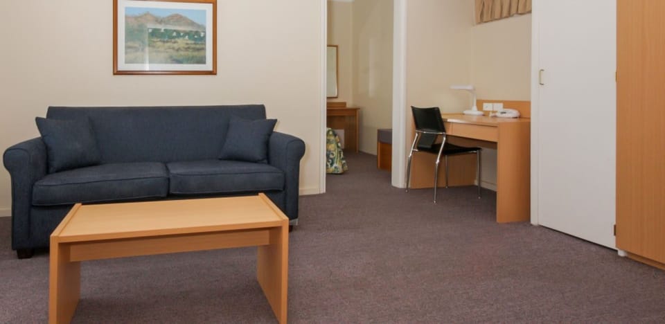 Two Bedroom Apartment | Iron/ironing board, free WiFi, bed sheets