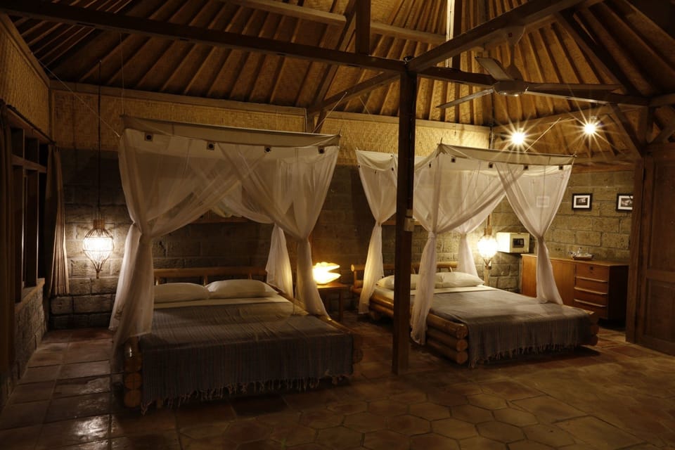 Villa (5 persons) | In-room safe, desk, free WiFi, bed sheets