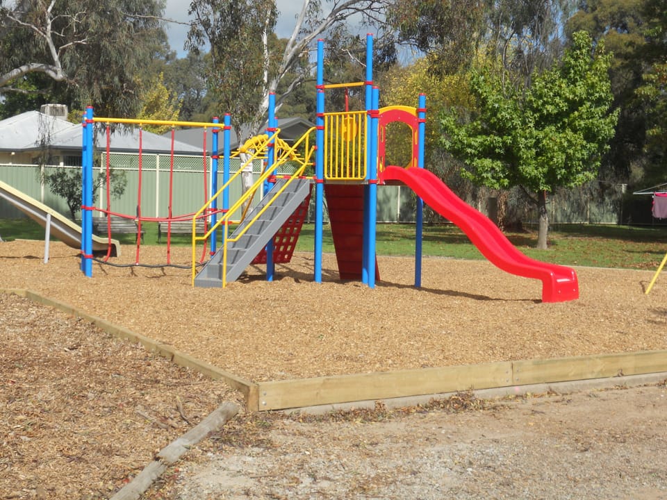High Country Holiday Park Campground/ 
RV Resort in Mansfield