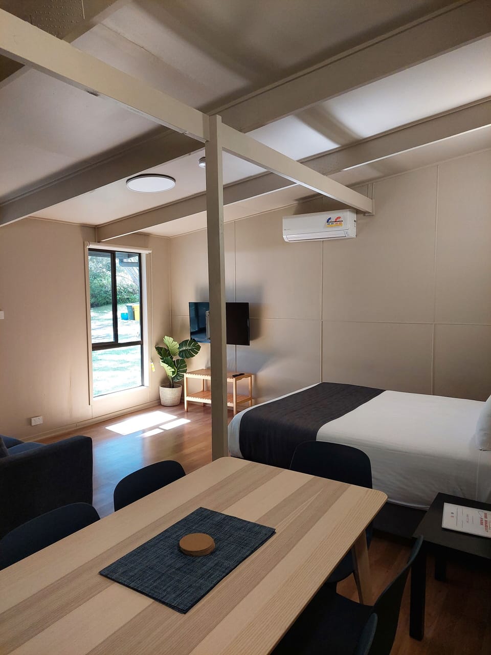 Family Cabin, 1 Bedroom (Sleeps up to 6) | Free cribs/infant beds, free WiFi, bed sheets