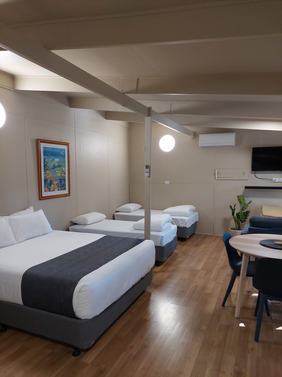 Cabin (Ensuite) | Free cribs/infant beds, free WiFi, bed sheets