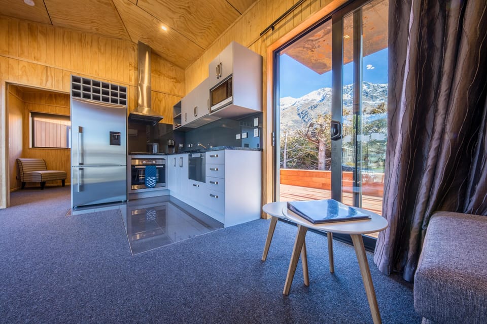 Two Bedroom Apartment - 8 Berth | Private kitchen | Coffee/tea maker, electric kettle