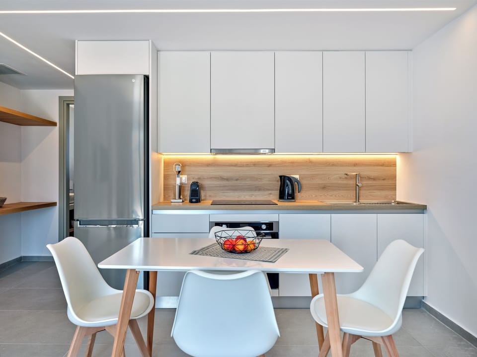 Premium Apartment | Private kitchen | Full-size fridge, oven, stovetop, electric kettle