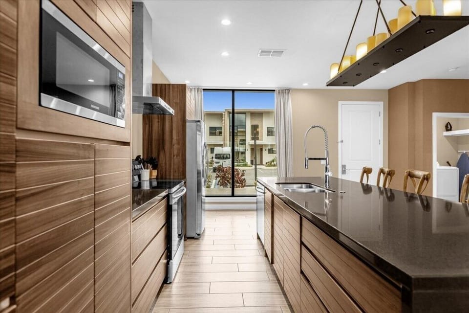7584BrooklynDrive(8)
