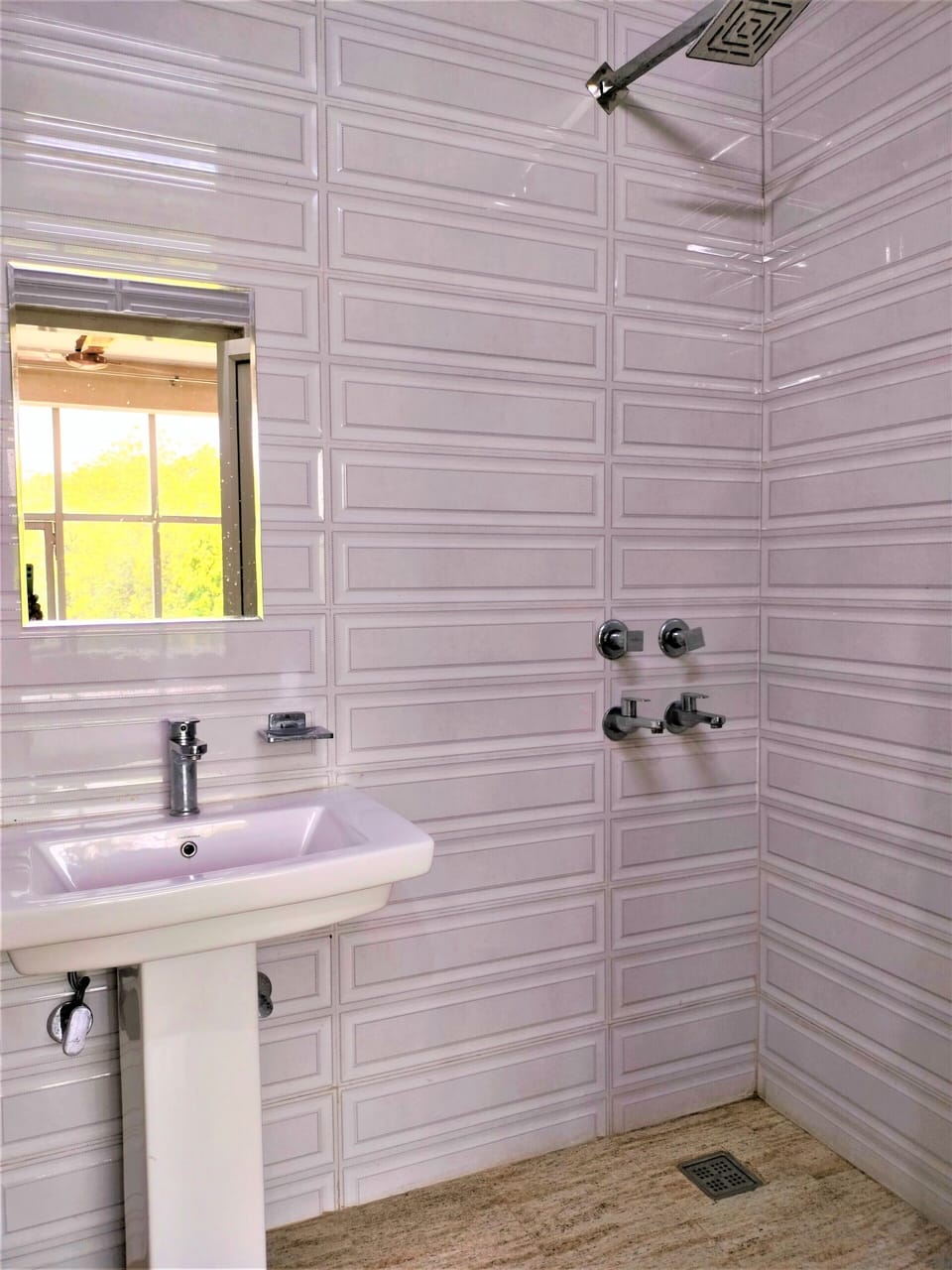 Deluxe Double Room | Bathroom
